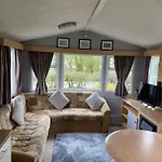 Inglenook Caravan * Lamplugh