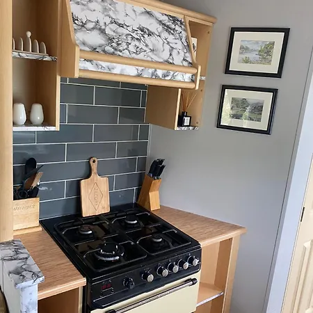 Inglenook Caravan * Lamplugh