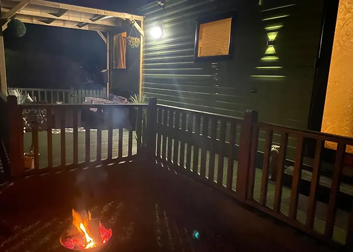 Inglenook Caravan * Lamplugh