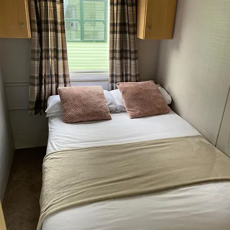 Campsite Inglenook Caravan *