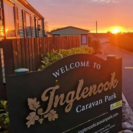 Campsite Inglenook Caravan *